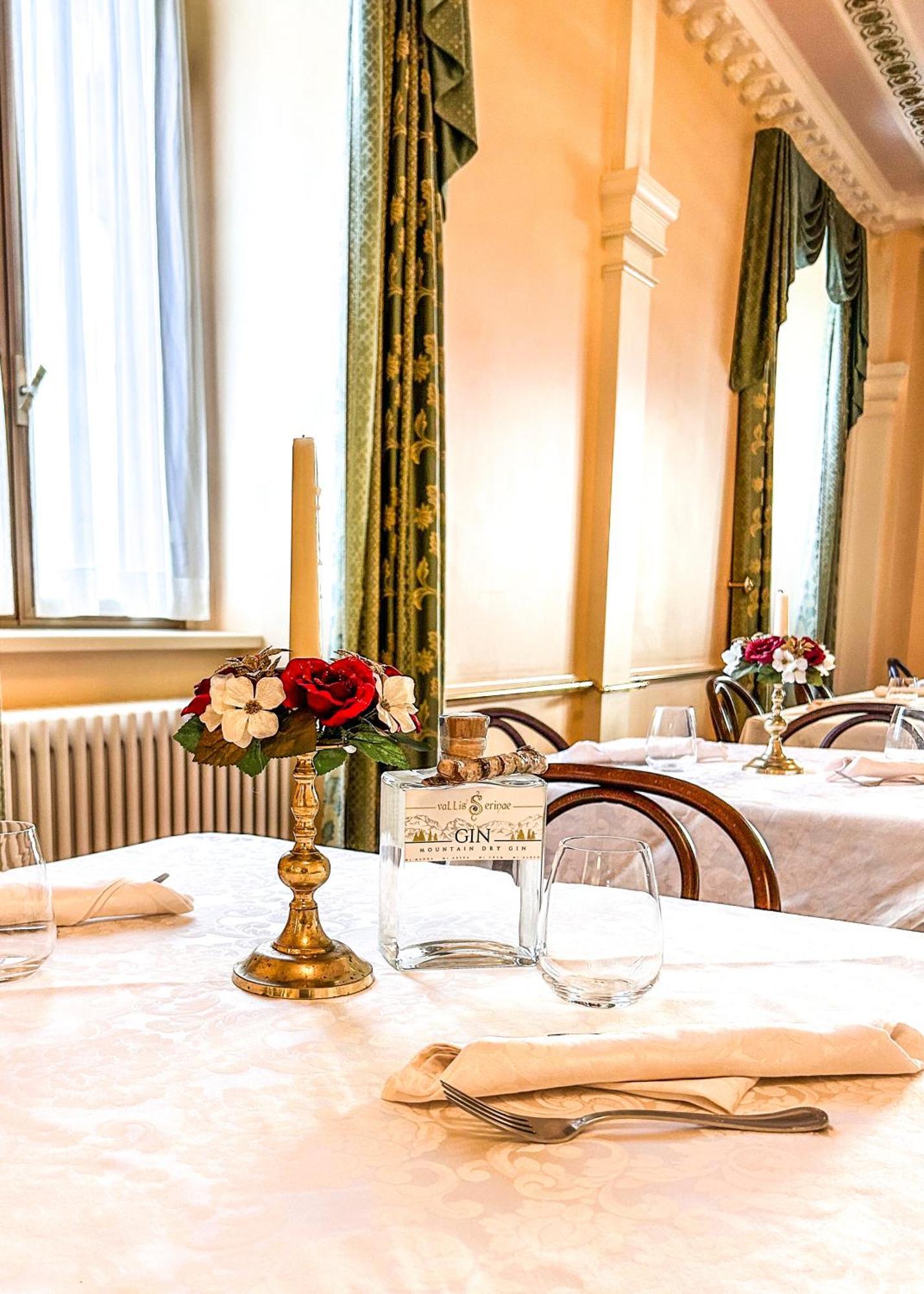 Hotel Moderno Restaurant Serina  Exteriör bild